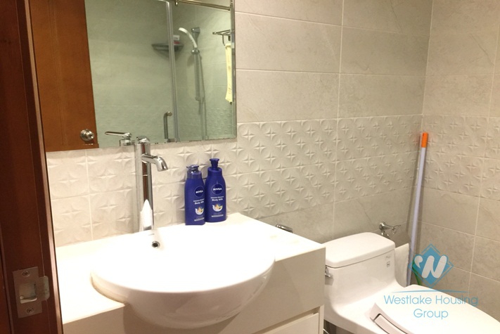 Nice 2 bedroom apartment for rent on Vinhome Nguyen Chi Thanh, Hanoi